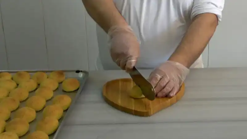 Osmanlı Mutfağının Gizemli Lezzetleri: Altın Sarısı Sofralarımıza Nasıl Geldi?