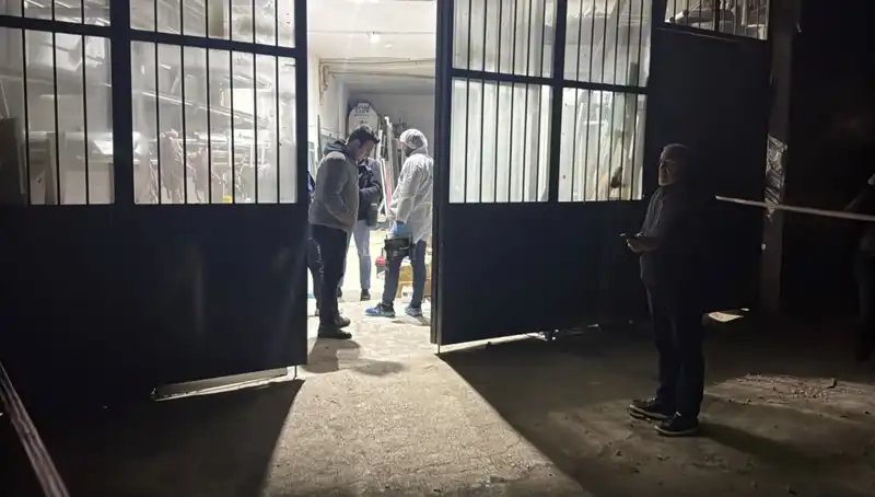 İş Yerinde Korkunç Cinayet! Battaniyeye Sarıp Gizlediler