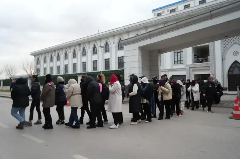 Yapay Zeka Kullanarak Kadın Görselleriyle 483 Milyon Lira Dolandırıcılık Yöntemi