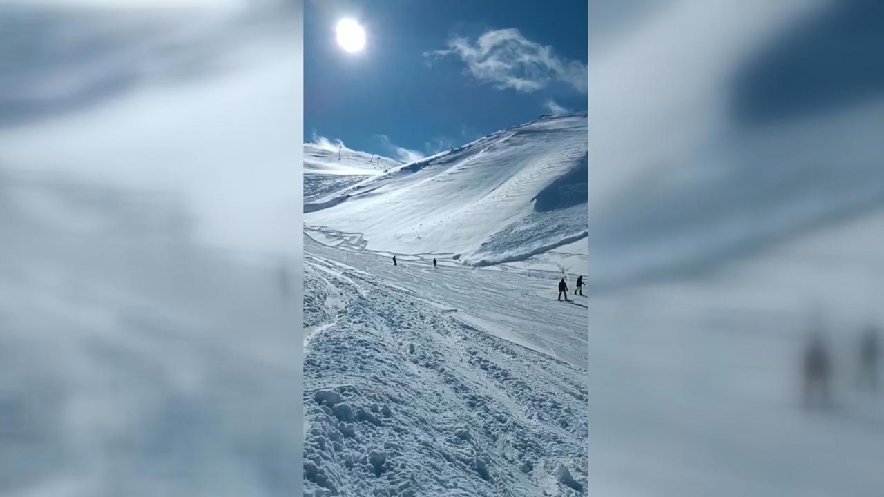 Palandöken'de çığ düştü, kayakçılara yasak alan etkilendi