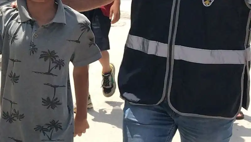 Türkiye'de 612 Bin Çocuk Suç Bataklığına Sürüklendi, Nedenleri ve Çözüm Önerileri