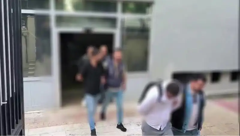 Milyonluk Vurgun: Sahte Yatırım İlanı ile Altı Kişi Tutuklandı