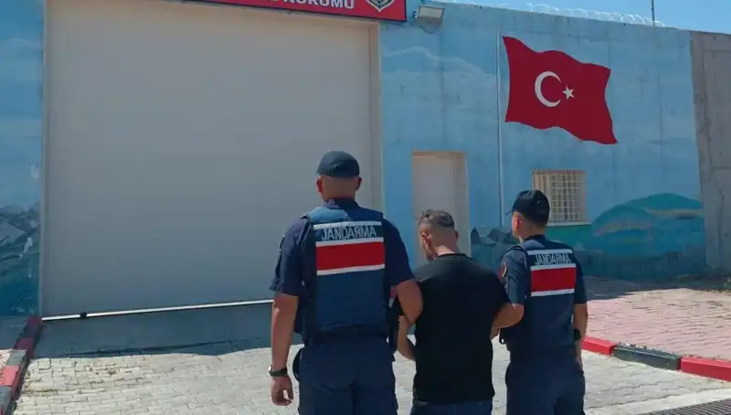 Afyon’da Suç Çetesi Çökertildi: 9 Aranan Şahıs Ele Geçirildi!