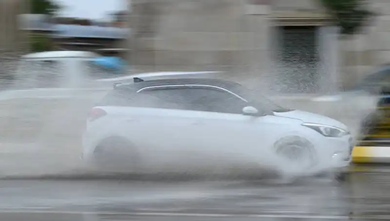 İstanbul'da Sağanak Yağış Bekleniyor: Meteorolojiden Uyarılar Geldi