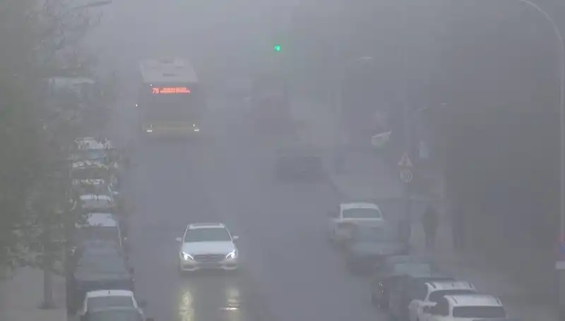 İstanbul’da Görüş Mesafesini Düşüren Etkili Sis, Hayatı Olumsuz Etkiledi