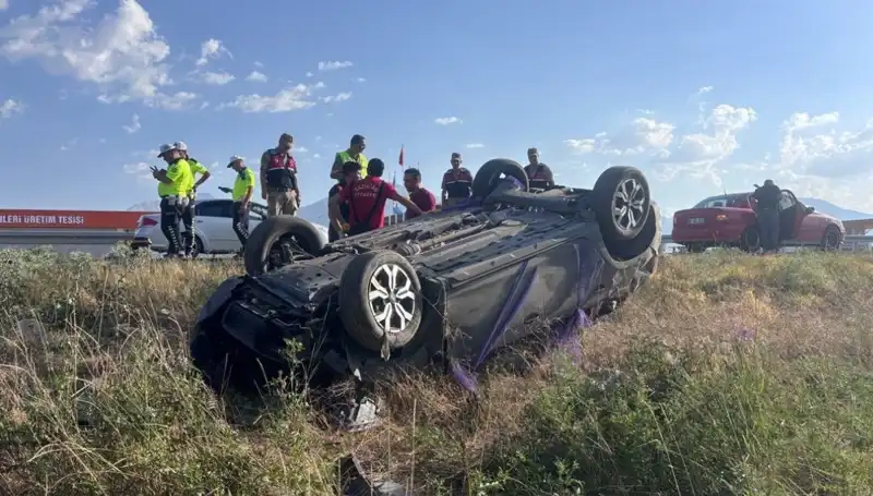 Nişan Töreninden Dönüşte Korkunç Kaza: 1 Ölü, 4 Yaralı