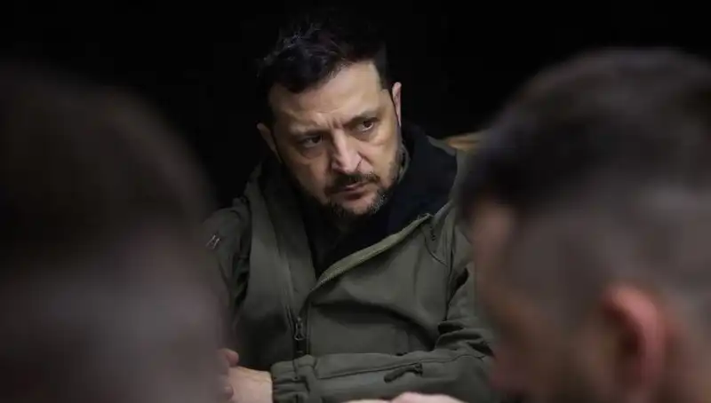 Zelenski'den NATO'ya Çarpıcı Yanıt: "Nadir Element Anlaşmasında Yokuz"