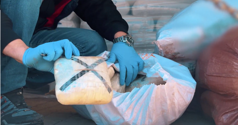 Türkiye'de İki İlde Uyuşturucu Operasyonu: Kilolarca Madde Ele Geçirildi