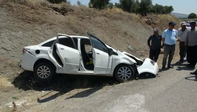 Kilis'te Temposu Yükselen Trafik Kazası: Yaralılar Hastaneye Sevk Edildi