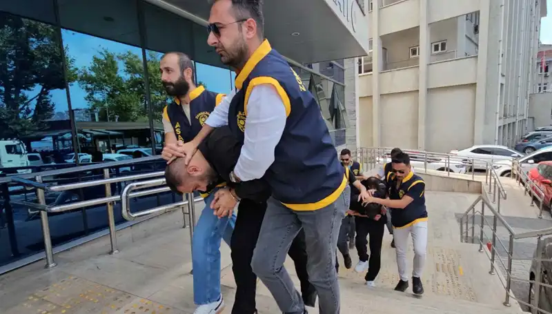 FETÖ İddialarıyla Milyonlarca Liralık Dolandırıcılık Skandalı Ortaya Çıktı
