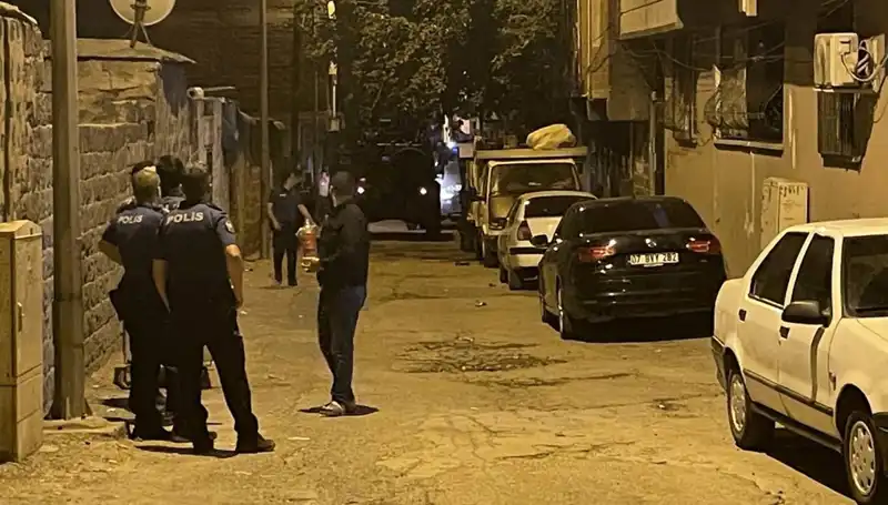 Polise Ateş Açan Şahıs Bacaklarından Vurularak Yakalandı!