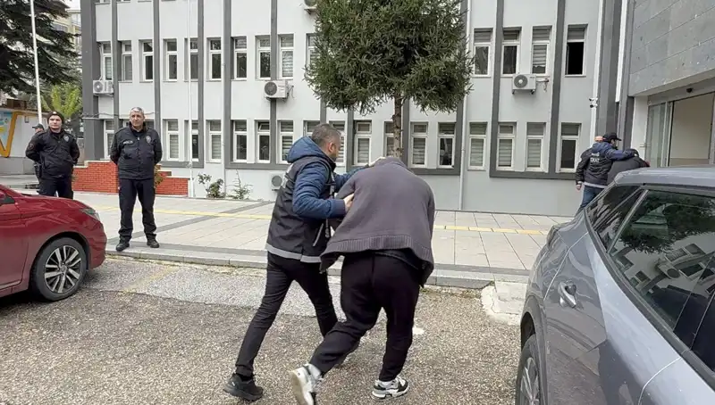 10 Bin Sentetik Ecza Hapı Ele Geçirildi: 20 Gözaltı ile Büyük Operasyon