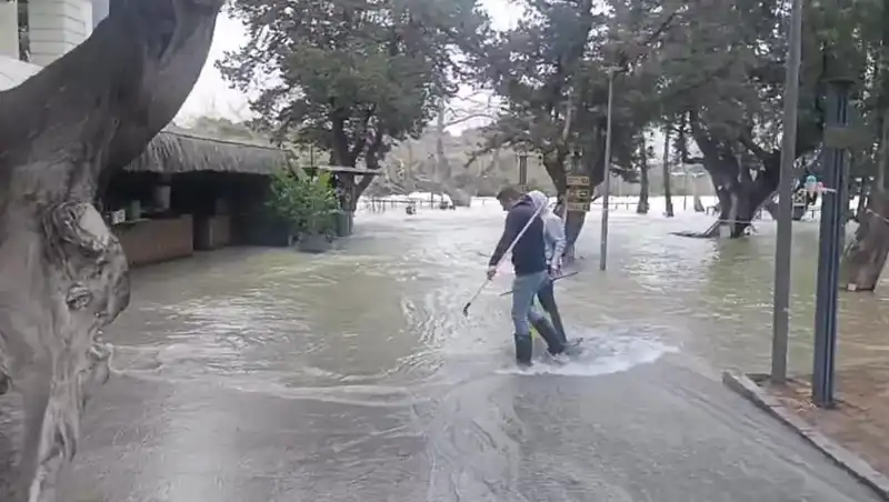 Manavgat Irmağı’nda Su Seviyesi Yükseldi: İşletmeler Zarar Gördü