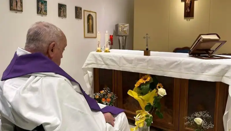 Papa'nın Sağlığına İlişkin Umut Verici Gelişme: Artık Kendi Başına Nefes Alabiliyor