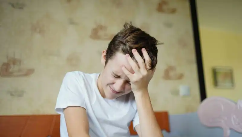 18 Yaşında Kanserden Hayatını Kaybeden Genç: Doktorlar Baş Ağrısını Göz Ardı mı Etti?