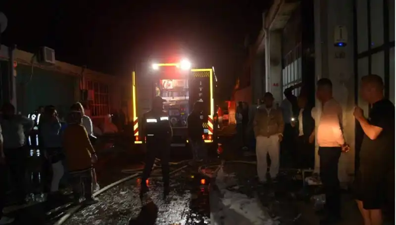 Gözlük Fabrikasında Meydana Gelen Yangın Kontrol Altına Alındı