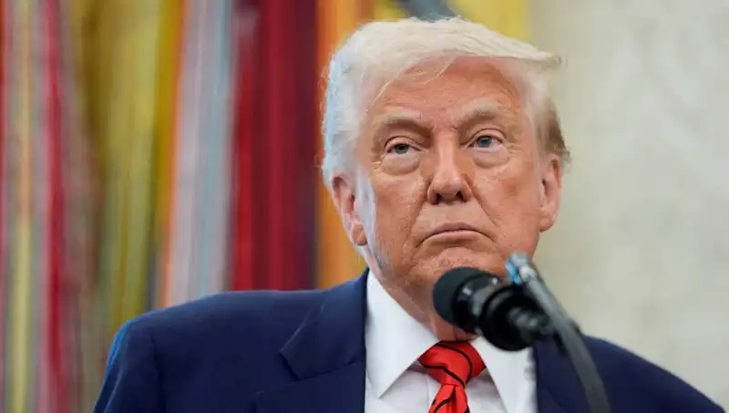 Trump G7 Zirvesinden Hızla Ayrıldı: Beyaz Saray'da Acil Toplantı Gerçekleşti