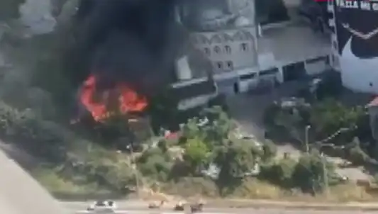 Kağıthane'de Korkutan Yangın: Dumanlar Gökyüzünü Kapladı!