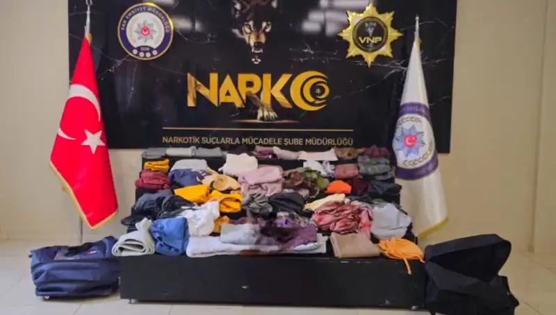 Güvenlik Güçleri, 32 Kilo Metamfetaminle Aranan Şüpheliyi Yakaladı!