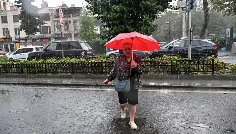 7 Şehirde Sarı Kodlu Yağış Uyarısı: Vatandaşlar Dikkat Etmeli!