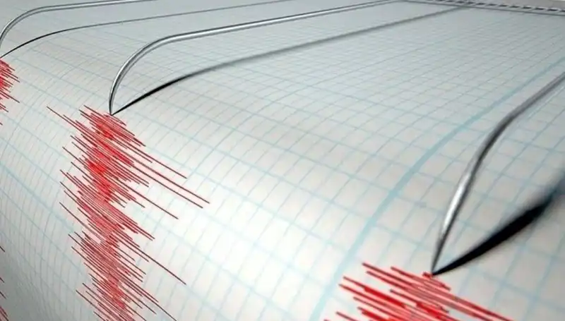 Bozcaada'da 3.9 Büyüklüğünde Şaşırtıcı Deprem: Adalılar Tedbirli