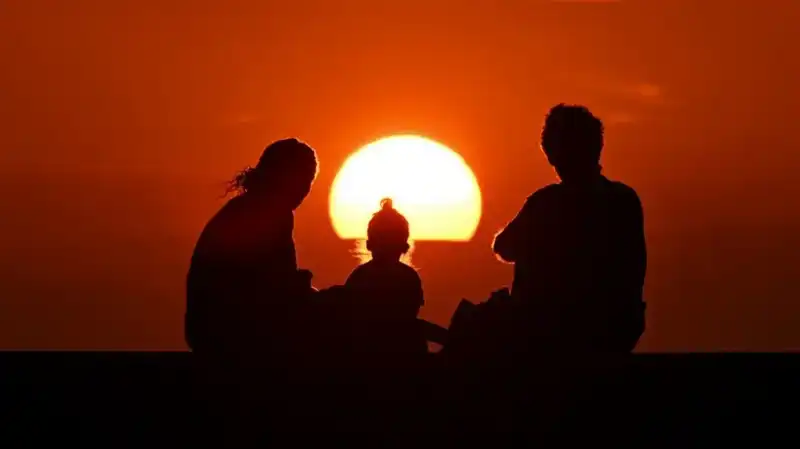 Küba'nın Karanlık Günleri: Güneş Enerjisi Ülkenin Kurtuluşu Olabilir mi?