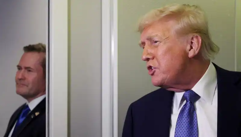 Trump’ın Sıraladıktan Sonra Görevden Almaları: Mike Waltz Olaya Nasıl Karıştı?