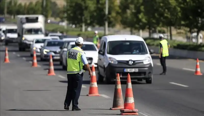 Tünel Kapama Eylemi! Konvoylar Şehrin Trafiğini Alt Üst Etti